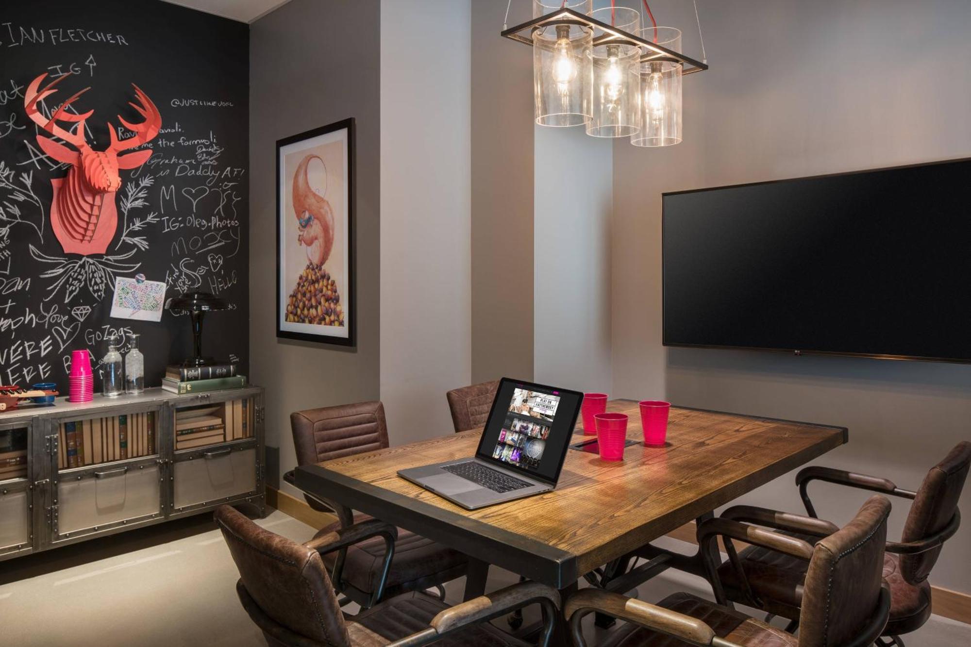Moxy Seattle Downtown Otel Dış mekan fotoğraf